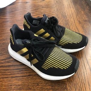 adidas Women's Swift Run Shoes